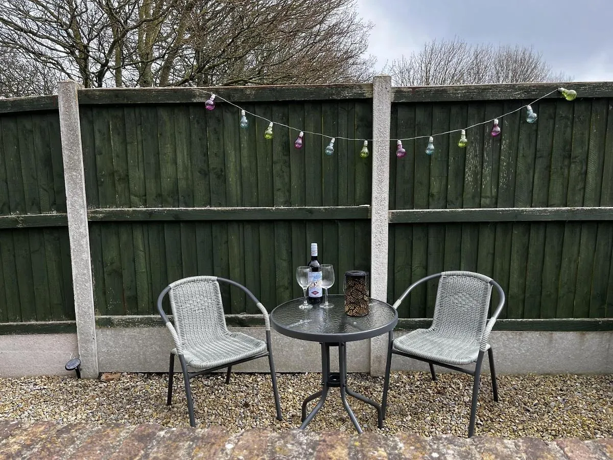 Cosy Village Location - One Bedroom Barn Barmston 0*,  Reino Unido